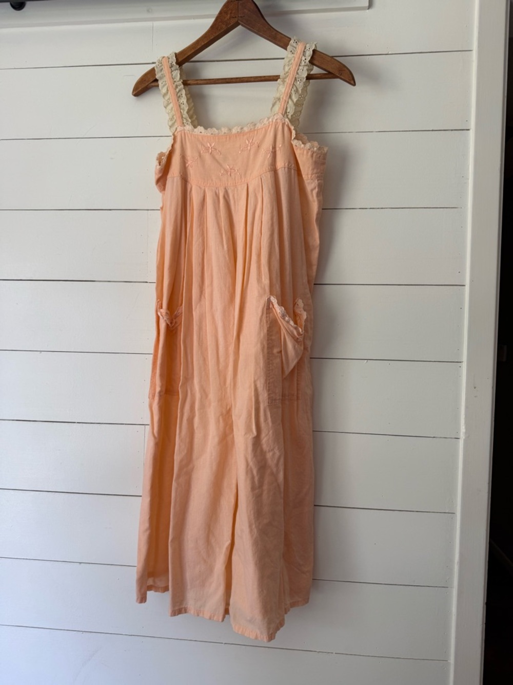 Vintage 1960’s 70’s Grasshopper Brand Peach Eyelet Nightgown Dress Size Medium